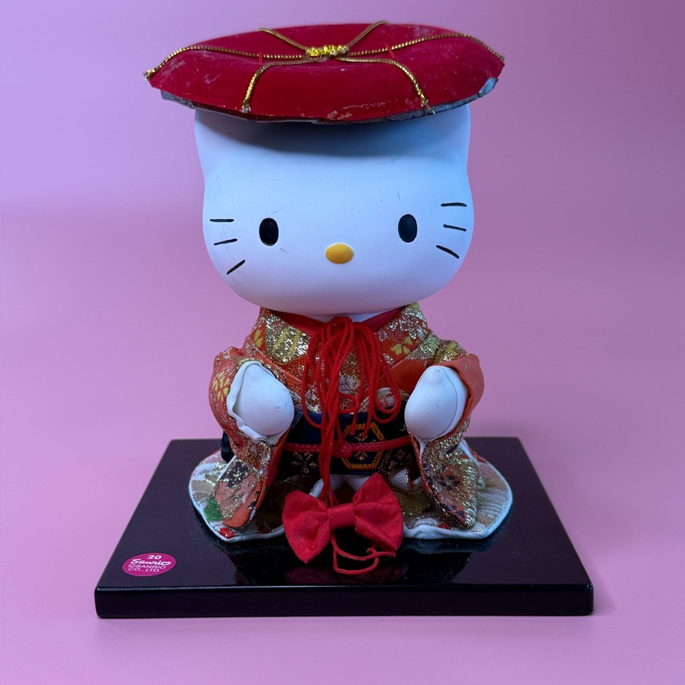 Hello Kitty Japanese Doll Figurine in Red & Gold Kimono